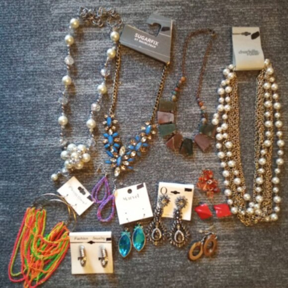 Jewelry - Jewelry Bag SALE #2*